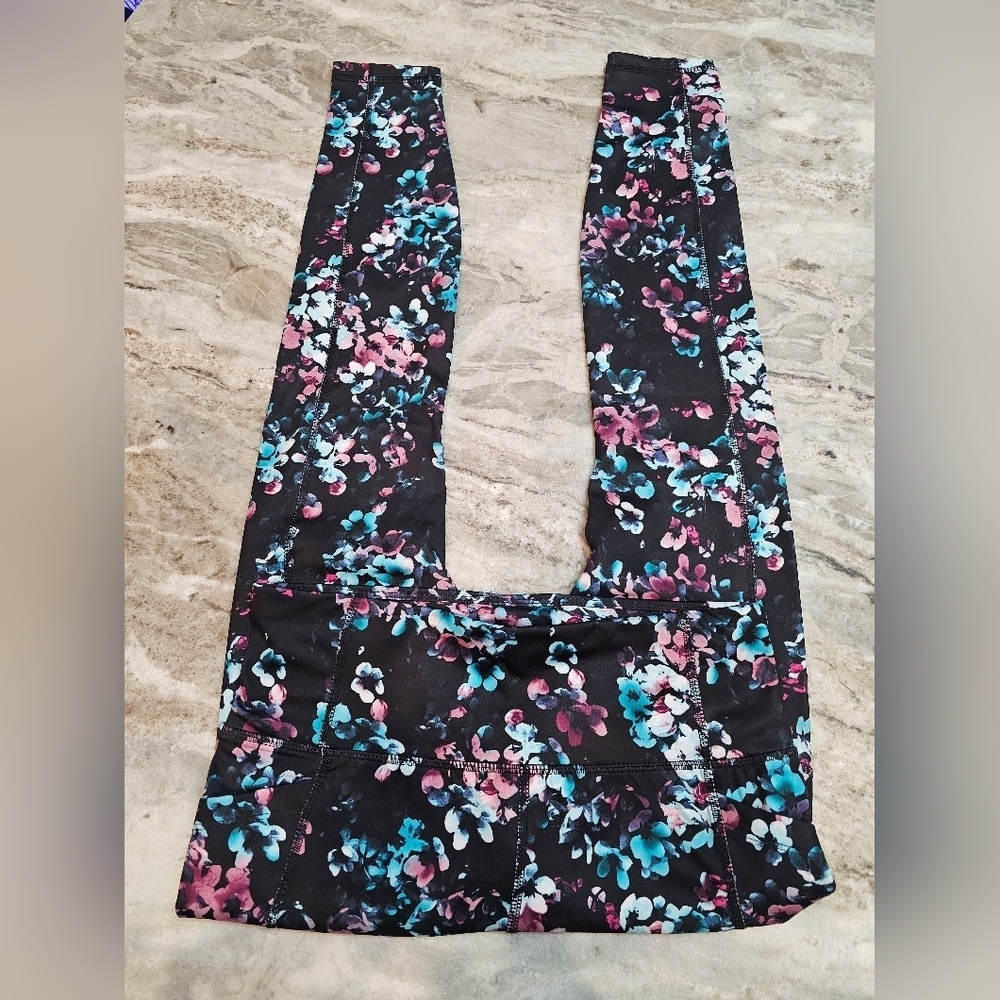 Avia Core Performance Floral Leggings M 8-10 NWT Black Multicolor Activewear